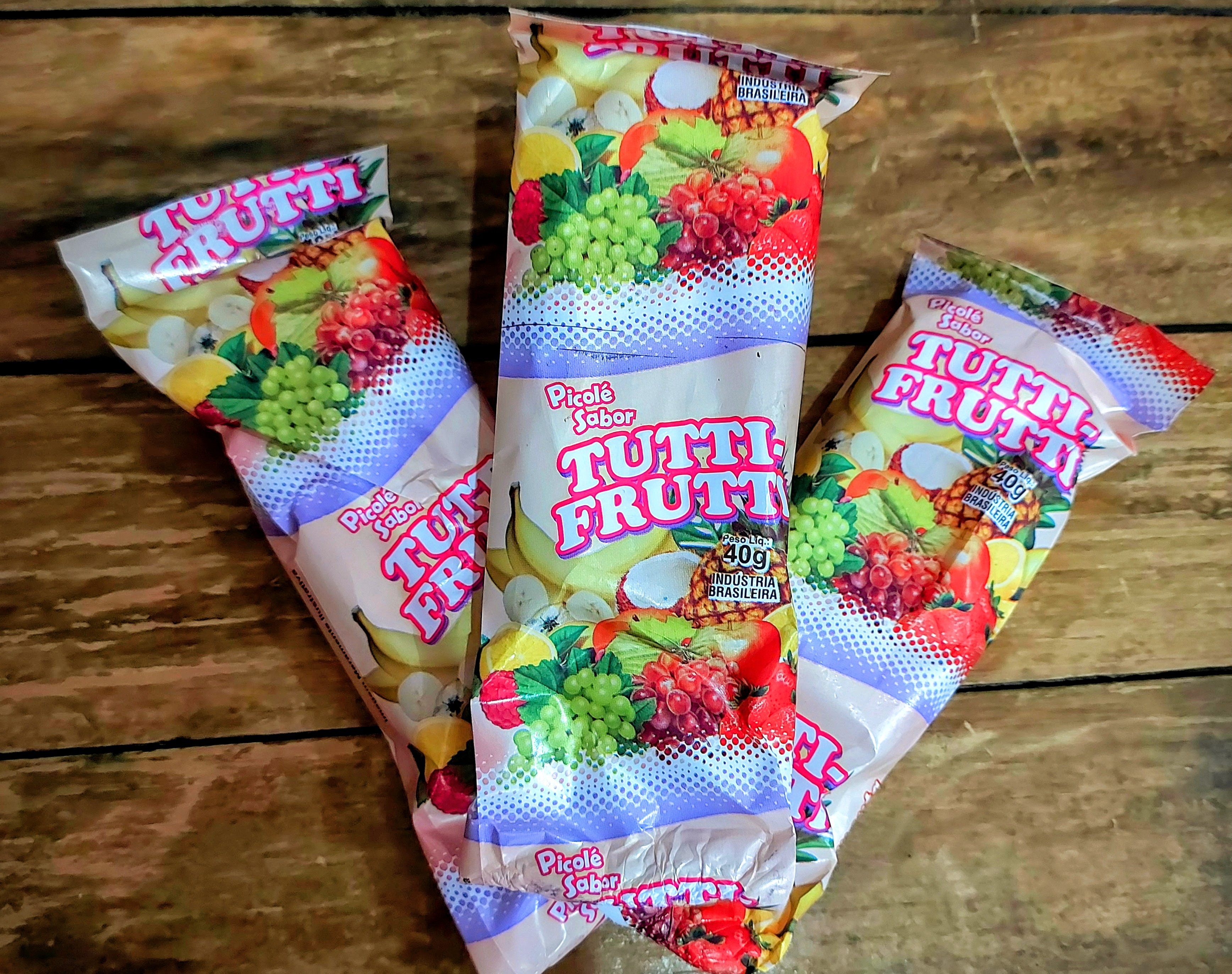 Picolé Sabor Tutti-frutti